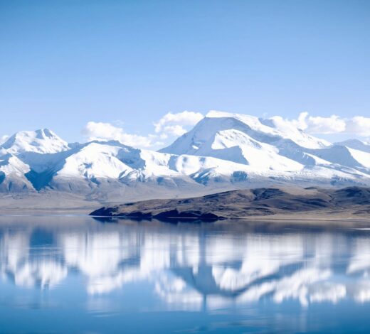 Lake Manasarovar – One of Tibet’s Holiest Lakes, Sacred Destination Near Mount Kailash